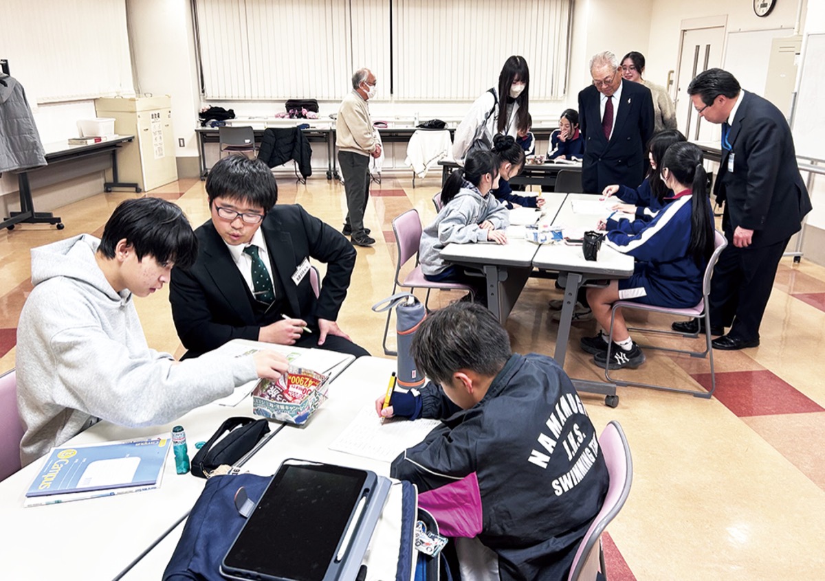 地域の大人が勉強お助け