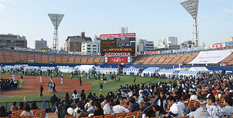 来季も本拠地となる横浜スタジアム（写真は11月のファン感謝デー）