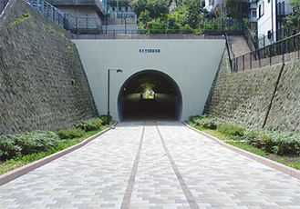 高島山トンネル周辺緑道
