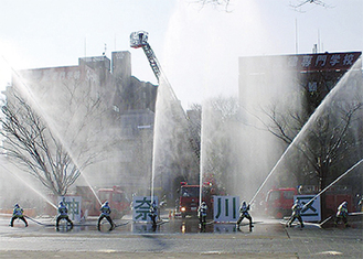 以前の神奈川区消防出初式