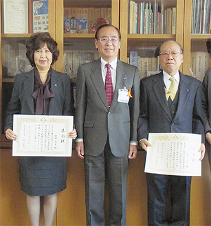 表彰された立澤副会長（右）と佐藤常任理事（左）