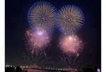 横浜の夜空に彩る花火