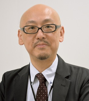 情報発信の重要性を語る貝田室長