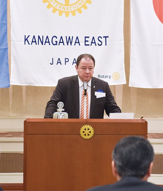 母国の現状を語るコルスンスキー大使