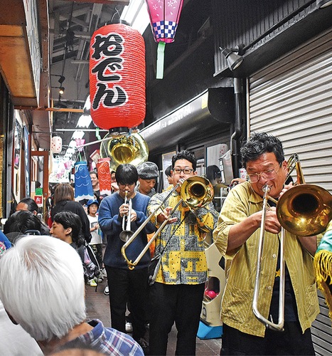 パフォーマンスの様子