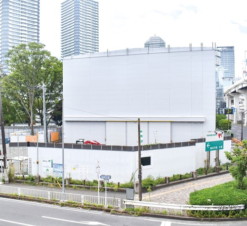 神奈川公園内の工事現場