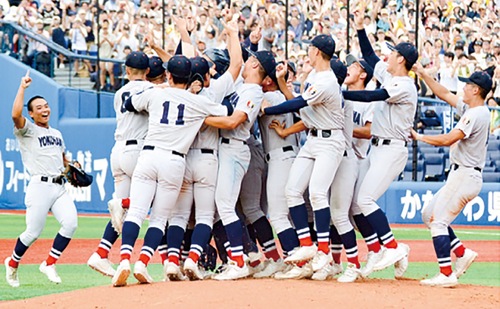 活躍が目立った横浜高校野球部（写真は夏の県大会優勝時）