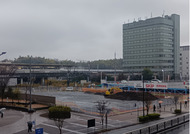 大型図書館、新横浜に
