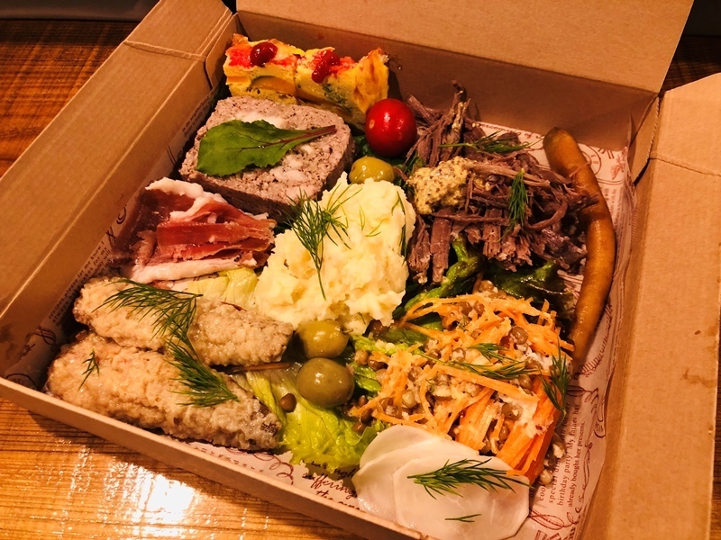 あっとほーむデスク