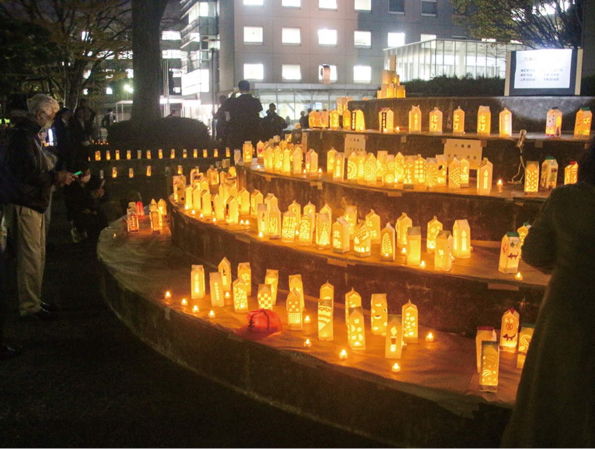 神奈川大学での一斉点灯で幻想的な雰囲気に