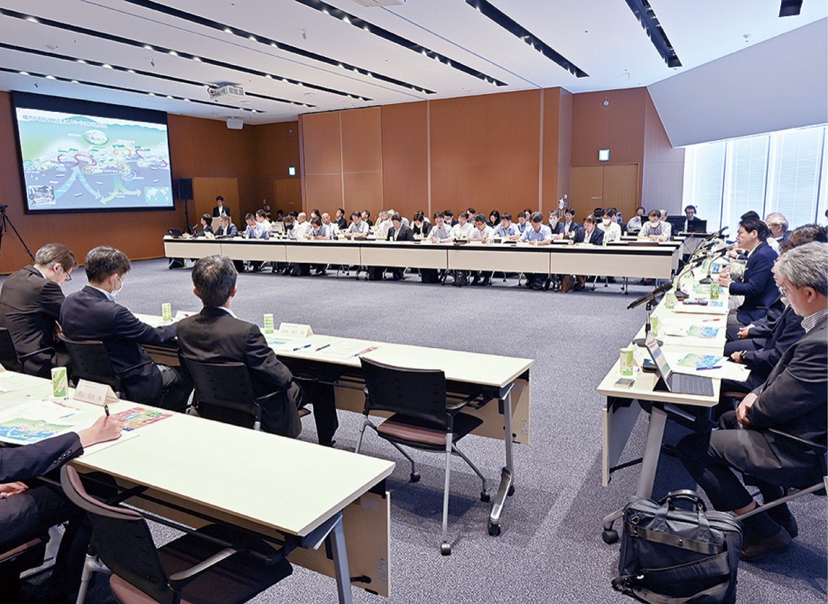 初回の会合の様子