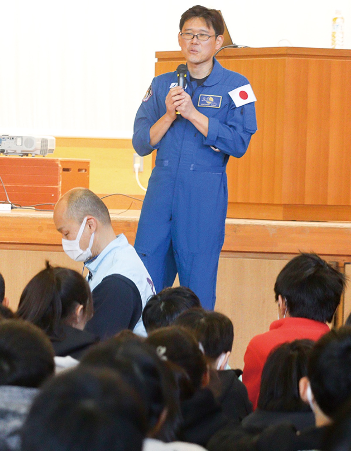 宇宙の魅力を伝える