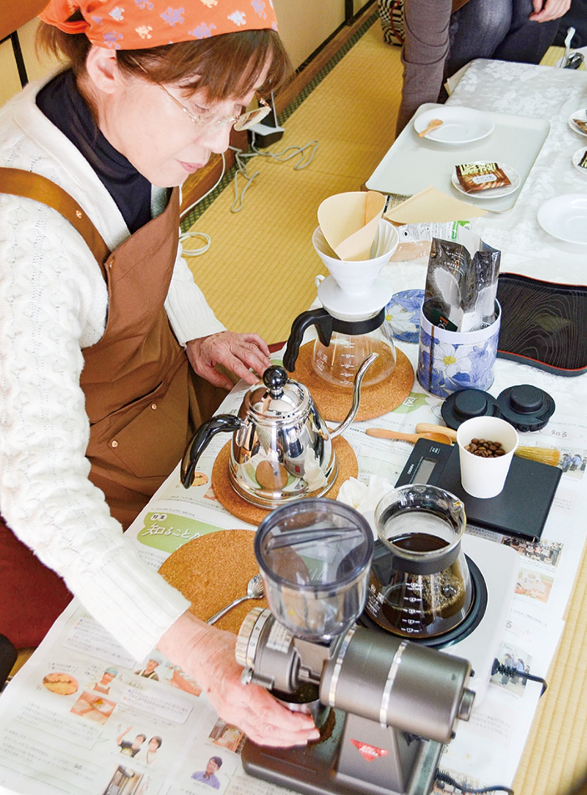 地域カフェで一杯