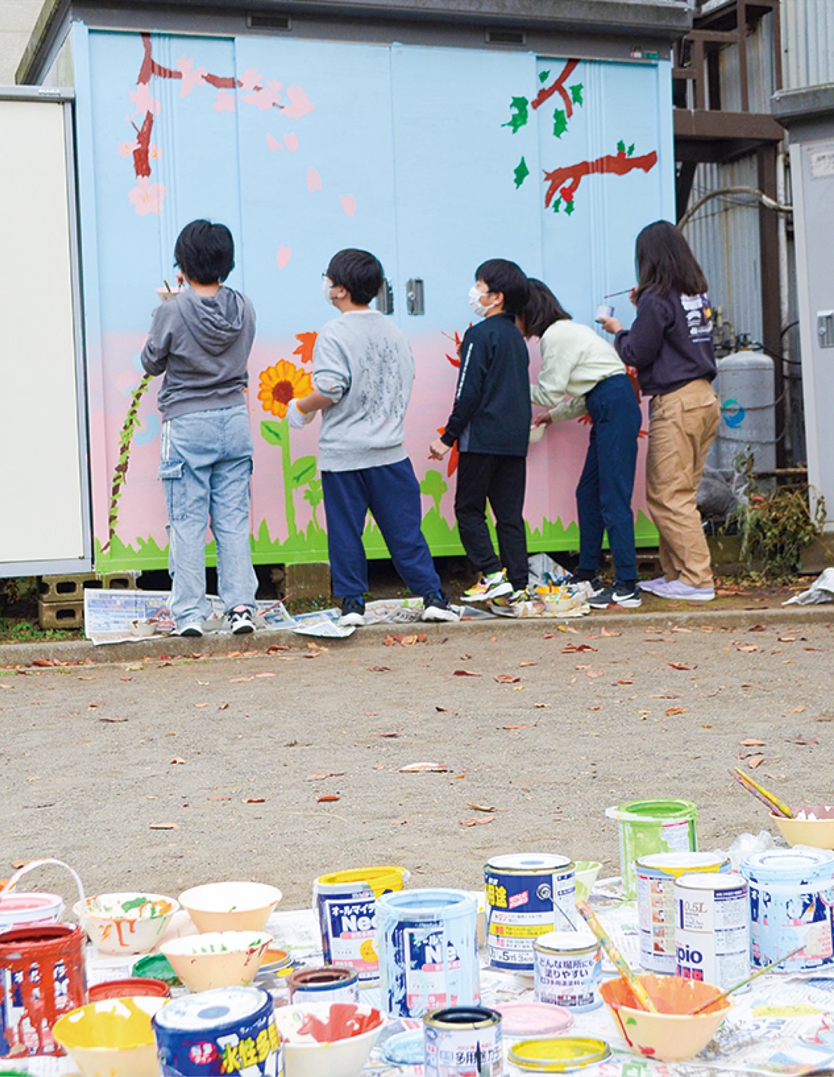 児童が片倉公園彩る