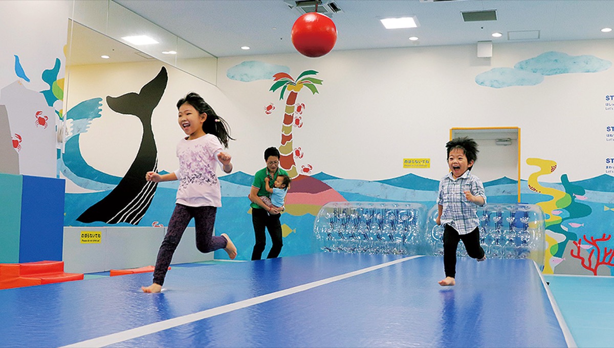 ボーネルンドの移動式あそび場