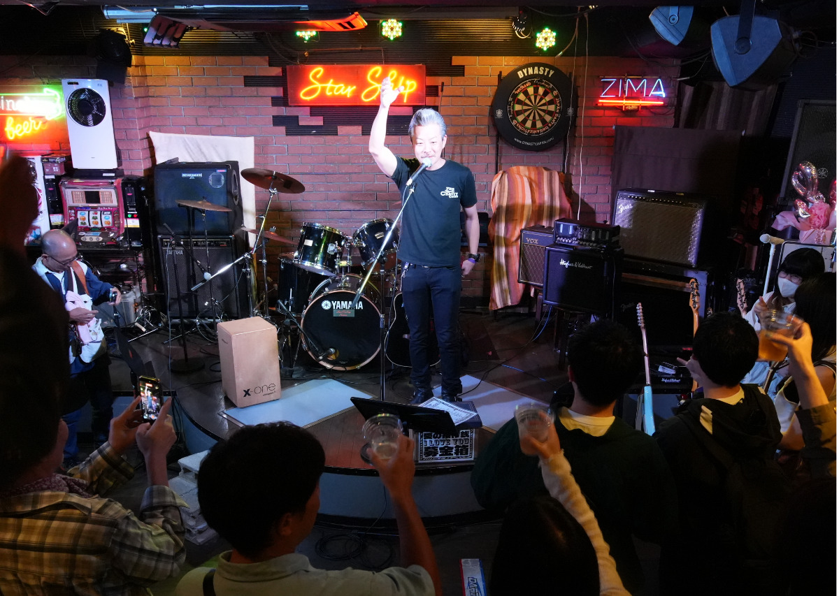 GOROさんの挨拶で乾杯