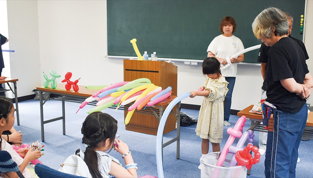 イベントの手伝いをする子も