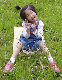 4歳頃の浜崎陽菜さん（家族提供写真）