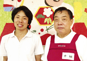 歳の差48歳の山路さん（左）と中垣さん。幅広い年齢のスタッフが活躍。