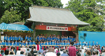 菅生神社例大祭で披露された稗原小４年生による稗原太鼓