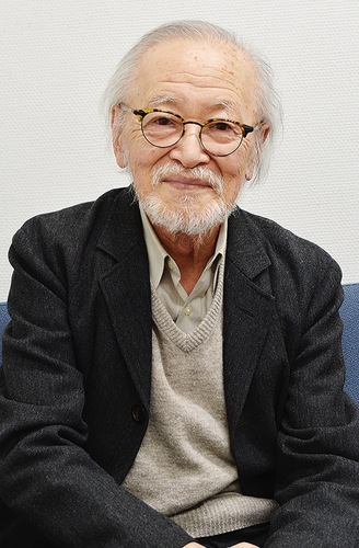 インタビューに応えるふじたさん