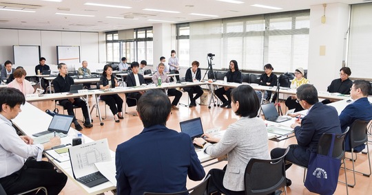 さまざまな意見が交わされた会議