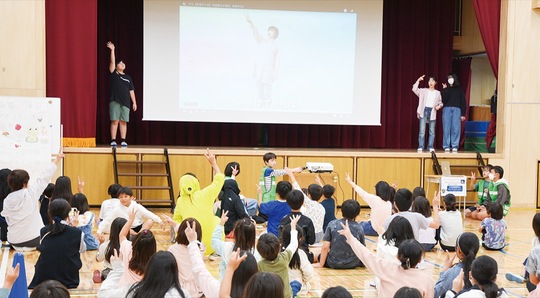 手話の部を楽しむ参加者