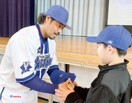 15年目で43万人の小学生に帽子寄贈