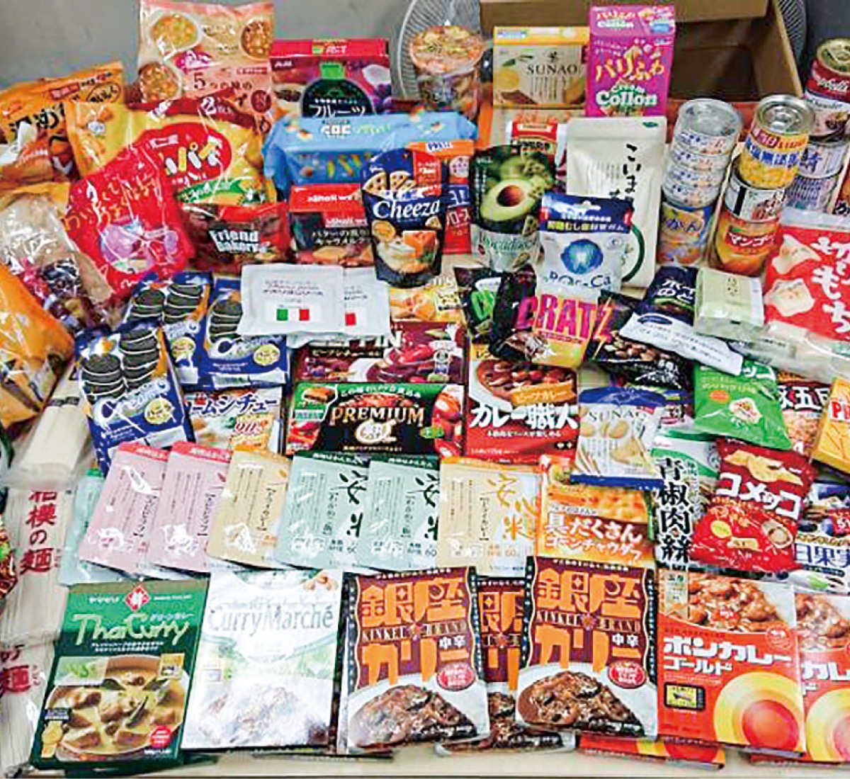 フードドライブで集まった食品類