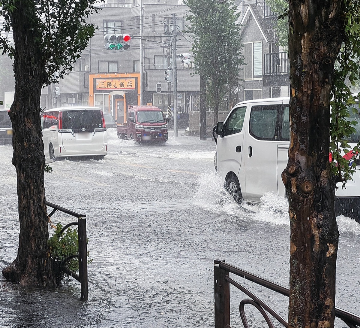 記録的大雨､各所で被害