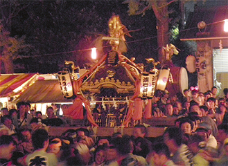 同神社の大神輿