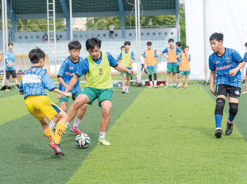 国境を越えて楽しくプレー