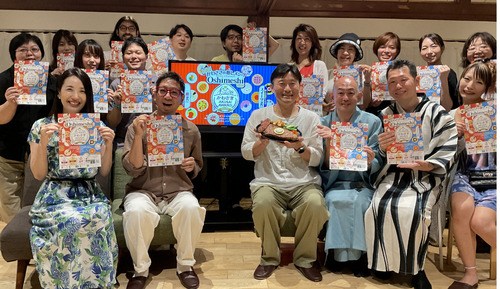 キックオフミーティングに参加したグルメ系ＳＮＳインフルエンサーら