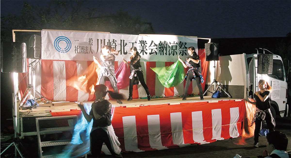 これまで多くのパフォーマンスが繰り広げられてきた旧ステージ