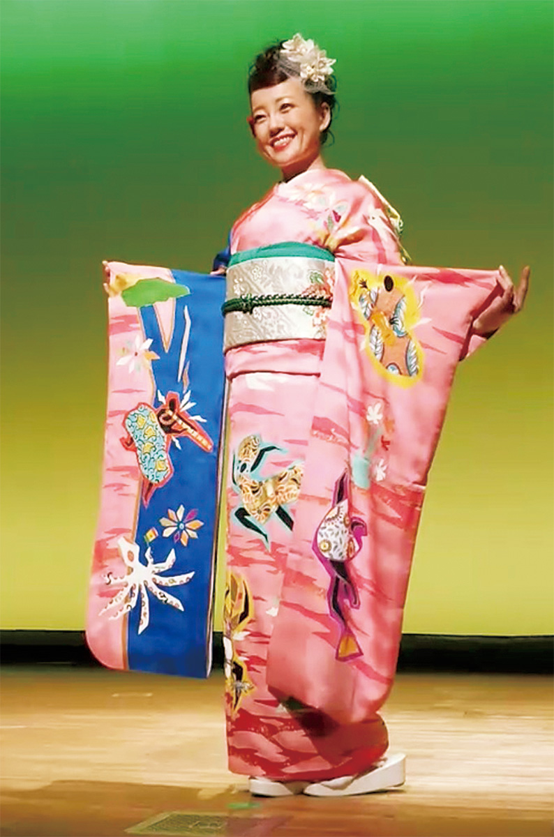 久本在住樋口さん 服で伝えるセネガル文化 着物ショー でprに一役 高津区 タウンニュース