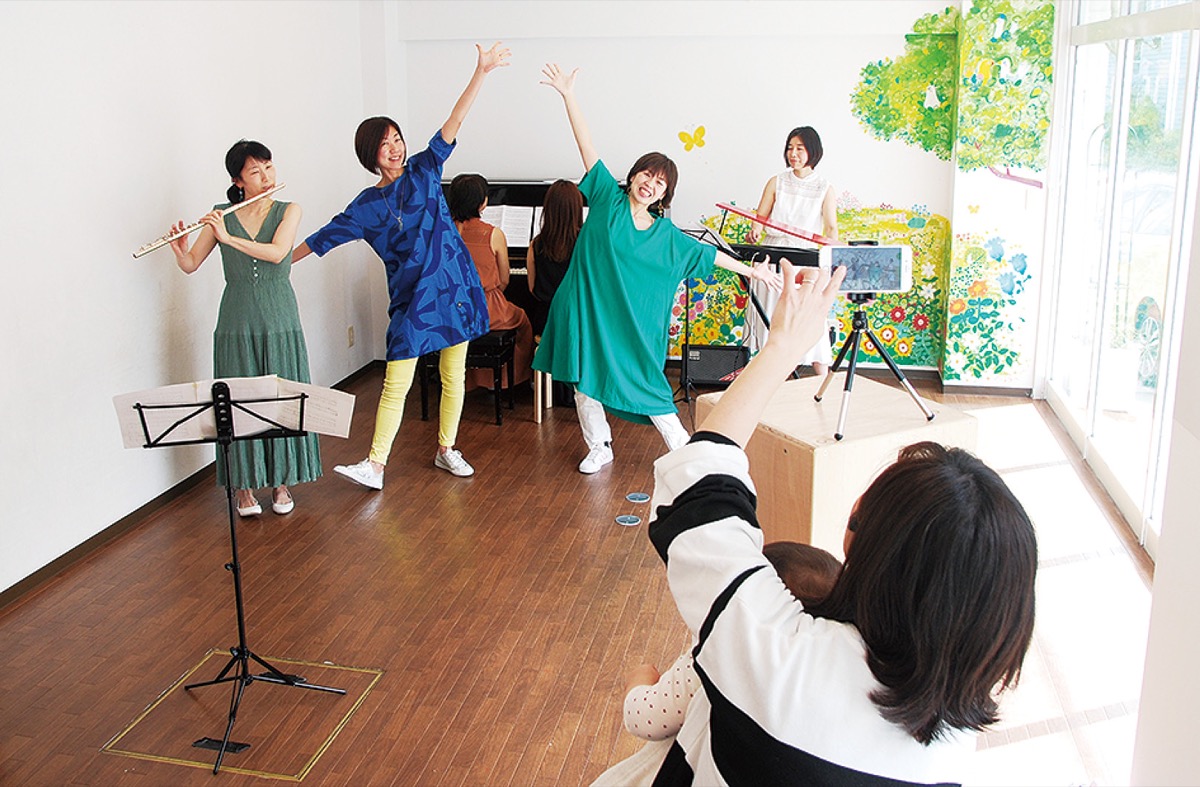 インターネット配信でレッスンを行う音楽教室も