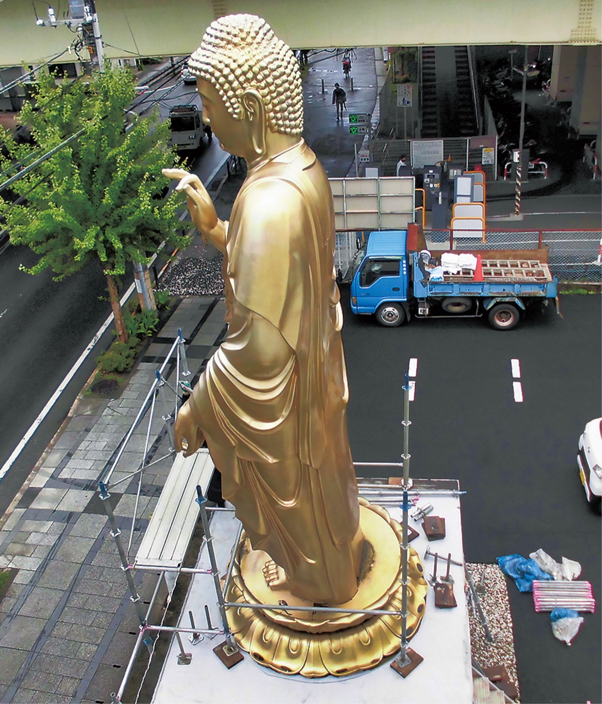 浄土真宗本願寺派 眞宗寺 ｢黄金大仏｣明日お披露目へ 副住職 ｢ぜひ気軽