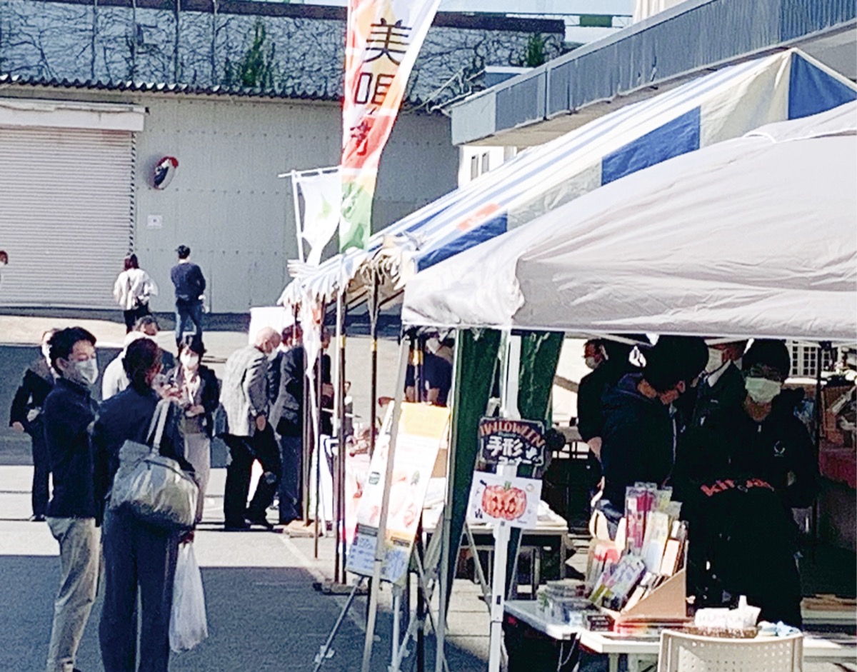 高津区にある「北海道美唄市・コンテナショップ」が開設１周年