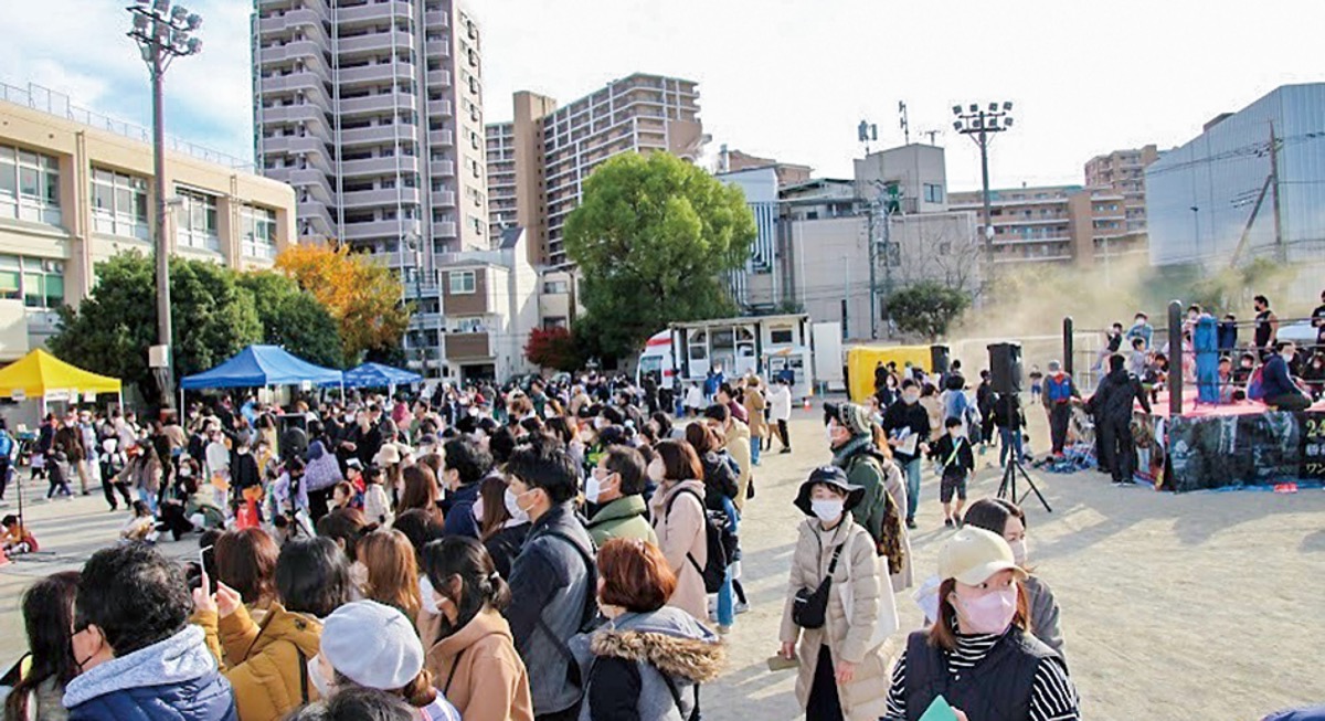 久本小学校で行われた「スポーツ縁日」に３千人