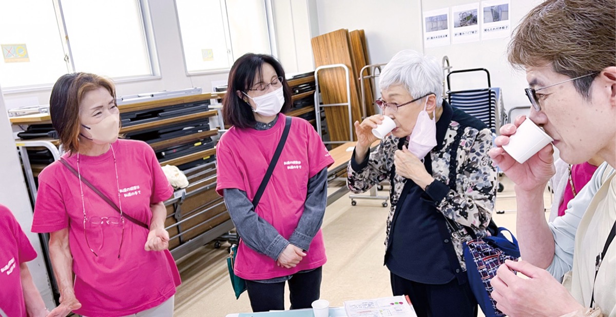 味噌汁の塩分濃度を確認できるブースも