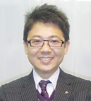 「お気軽にお尋ねください」と山内スタッフ