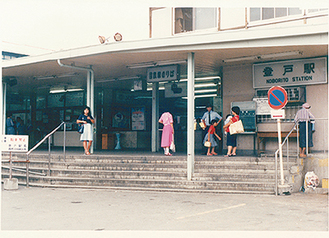 １９８１年頃の登戸駅