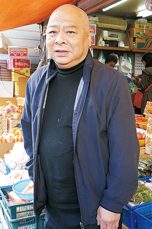 ●…生田で青果店「松一（まついち）フード」を営む。多摩消防団第３代団長を2005年から６年務めた。川崎市北部の青果商組合理事。生田在住、74歳。