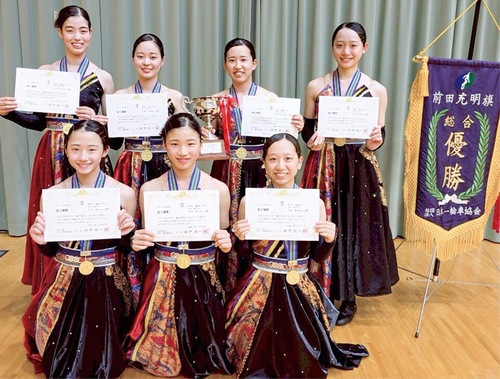 後列左から時計回りに山本さん、佐藤さん、星野さん、岩佐そよさん、矢作さん、長澤さん、岩佐ほのさん