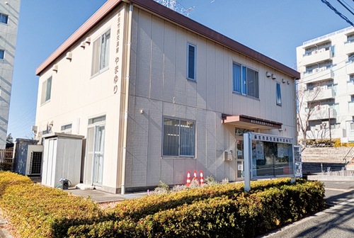 麻生市民交流館やまゆり　昭和音楽大学に隣接