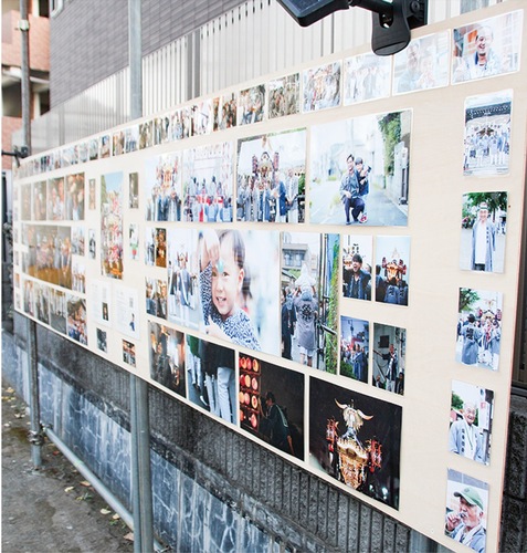 境内に設置されたパネル