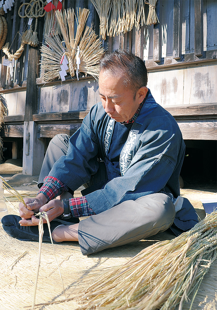 民家園・民技会中島安啓さん わら細工、傾注20年 昔の技術「そのまま
