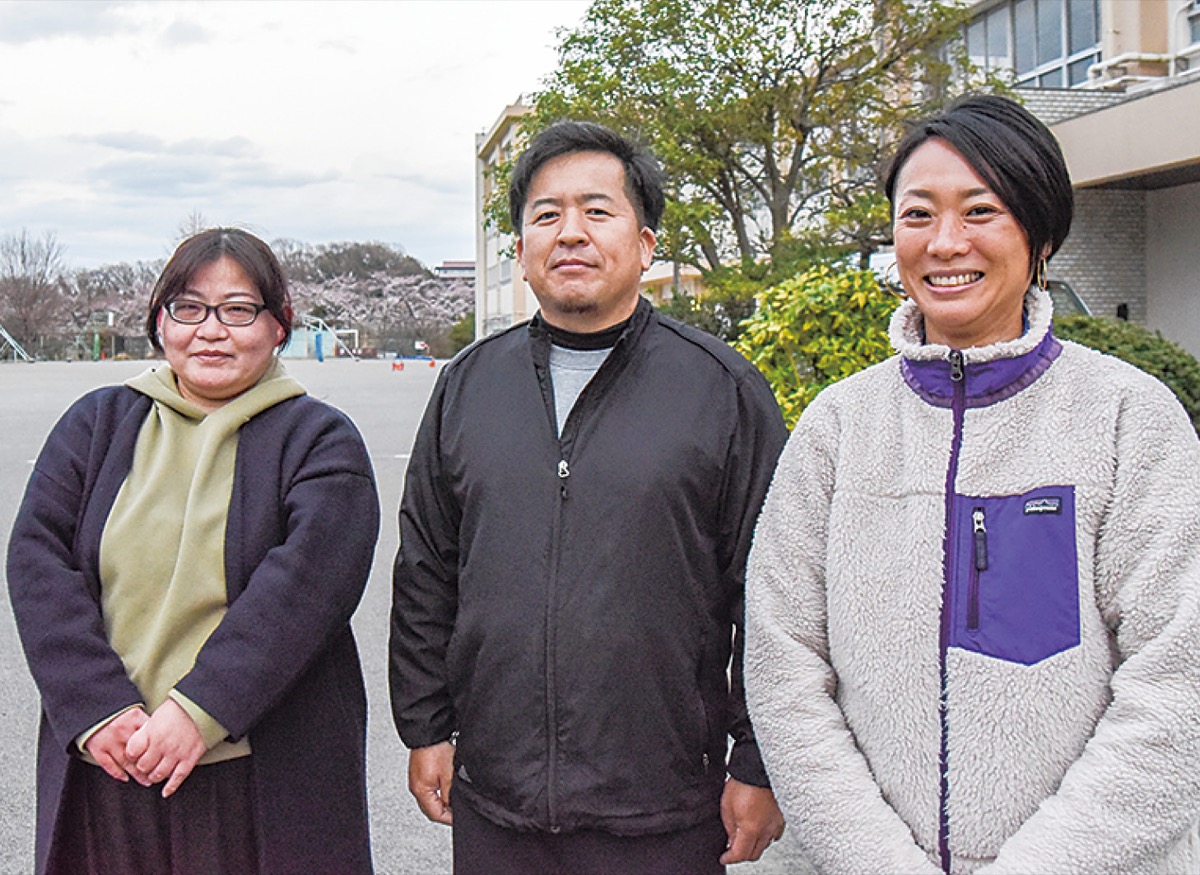 コーディネーターの野村さん(左)と佐藤さん(右)、議長の萩原さん
