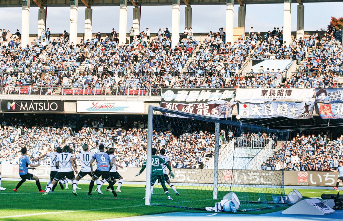 声援の下、熱戦を展開