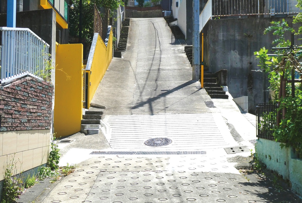 日本有数の急こう配を誇る坂道